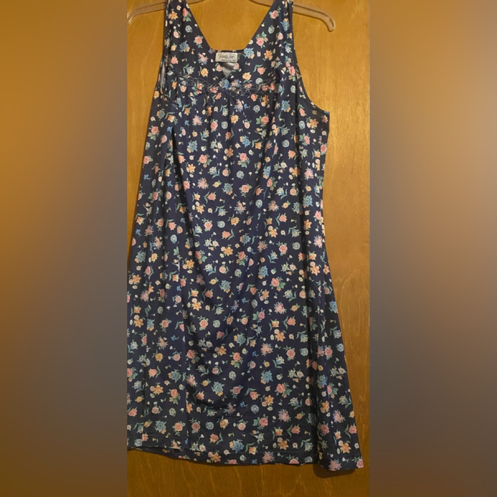 Vanity Fair Pink and Blue Short Nightgown